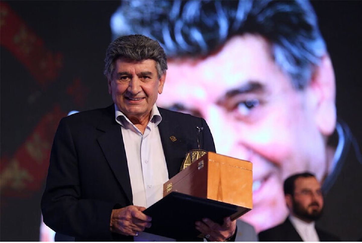 منوچهر والی زاده