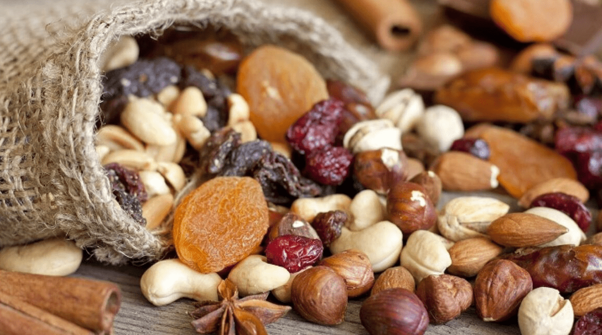 آجیل چهارشنبه سوری ۷۰۰ هزار تا یک میلیون و ۲۰۰ هزار تومان - آجیل
