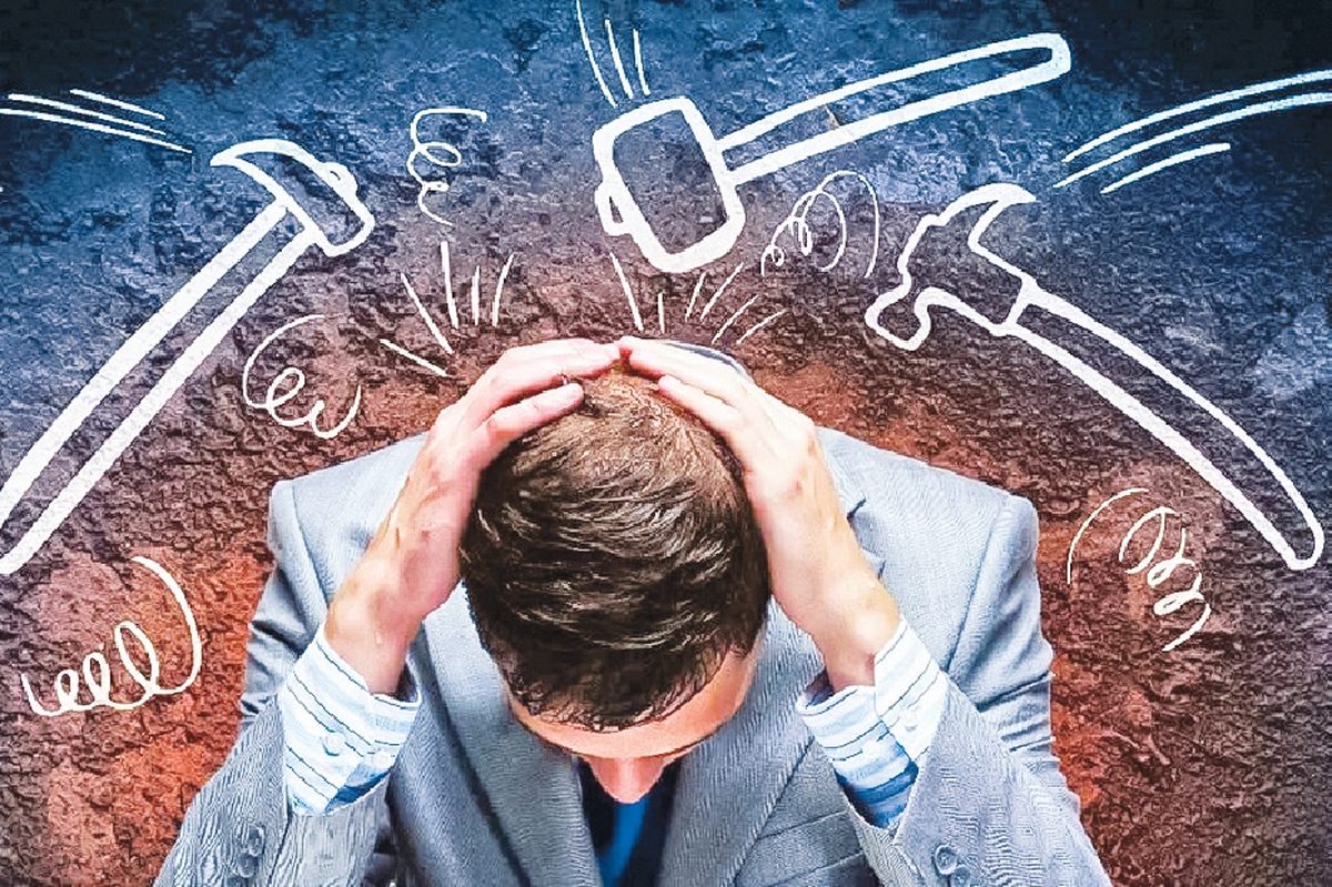 چگونه از شر افکار منفی رها شویم؟