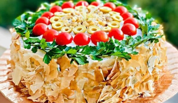 طرز تهیه سالاد پیازچه قالبی؛ شیک و خوشمزه برای مهمانیهای شما