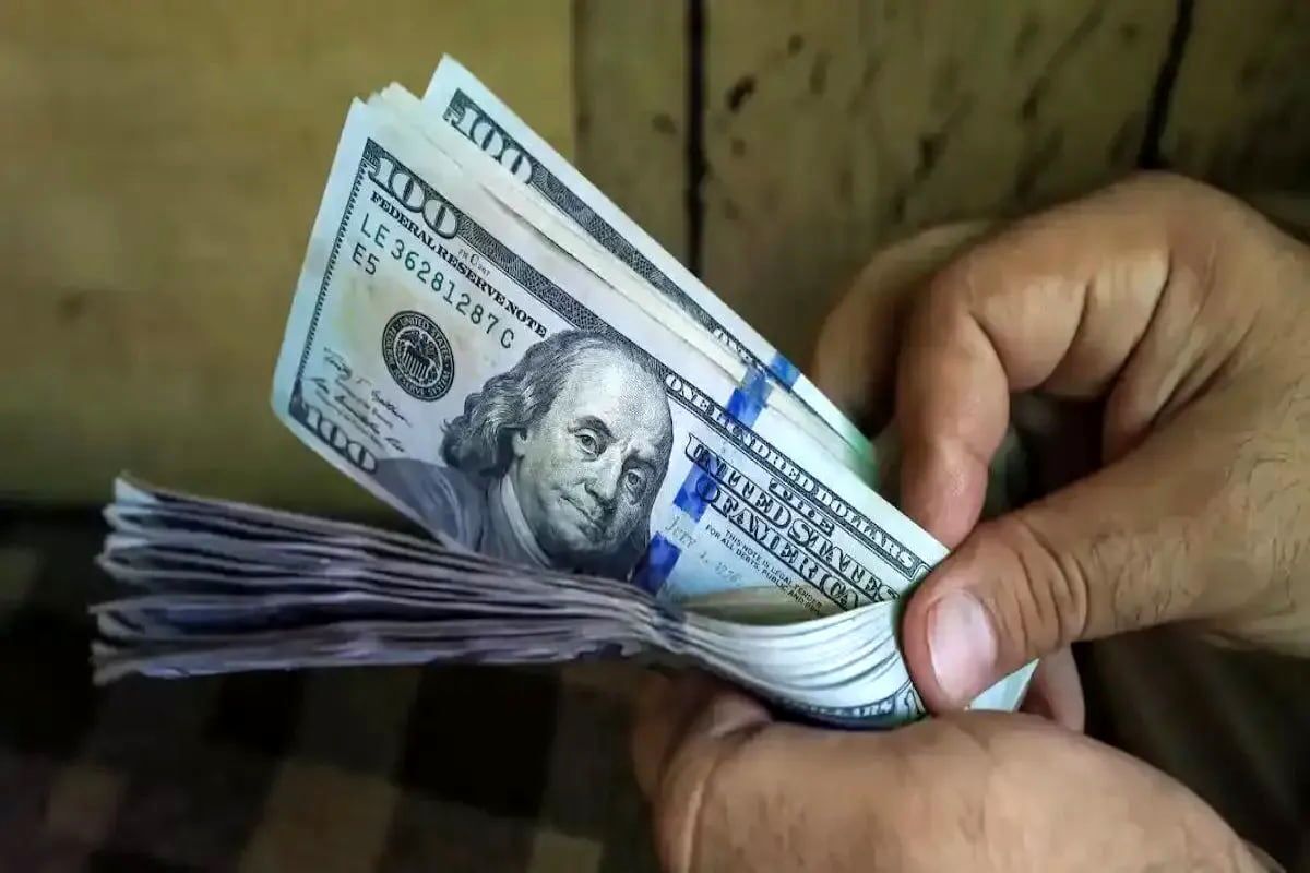 اعلام قیمت دلار و سایر ارزها امروز ۸ اردیبهشت ۱۴۰۴