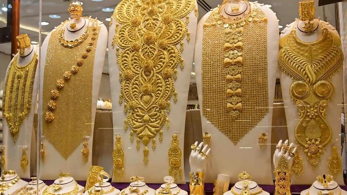 قیمت طلا امروز ۱۷ فروردین ۱۴۰۴ | تغییر عجیب قیمت طلا در بازار - تصویر اصلی