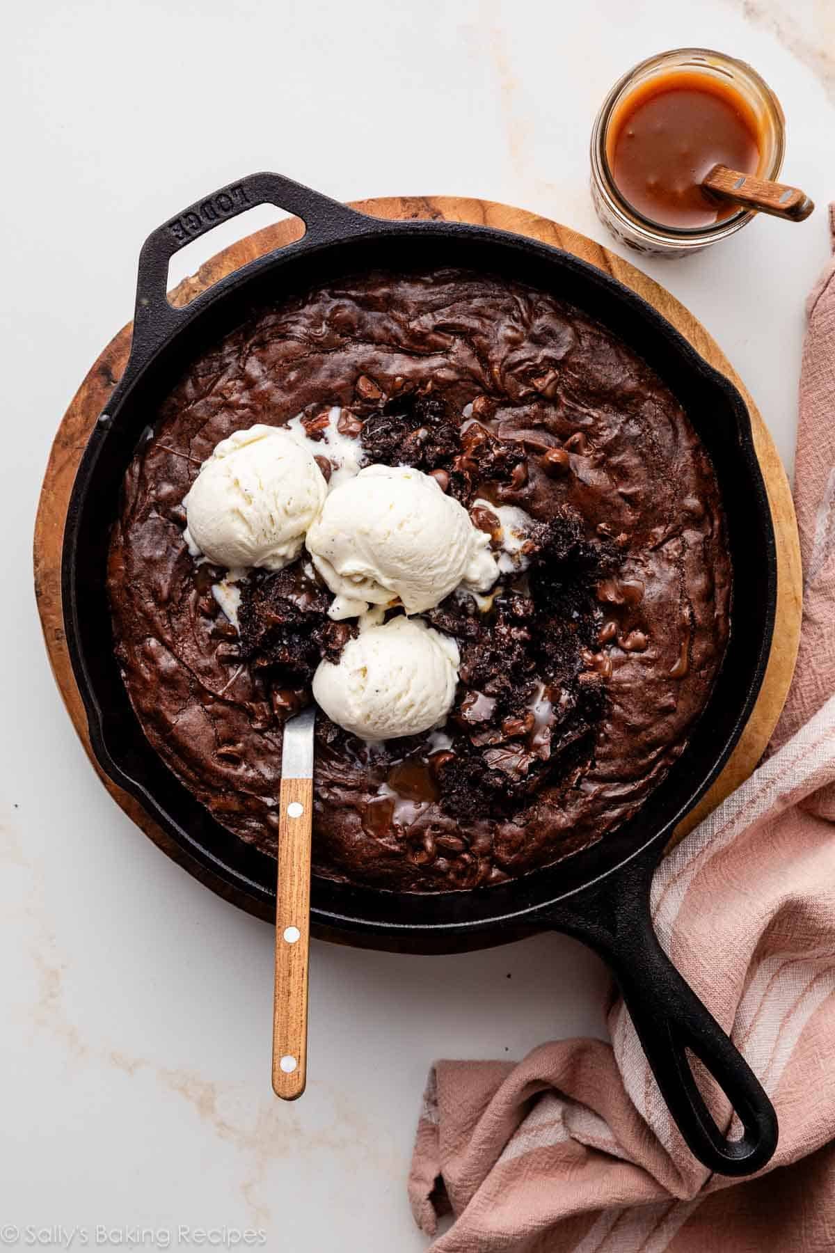 طرز تهیه براونی در تابه به سبک حرفهای