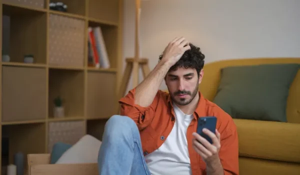 چگونه از حس عقبافتادگی در زندگی خلاص شویم: راهکارهای عملی برای آرامش ذهنی