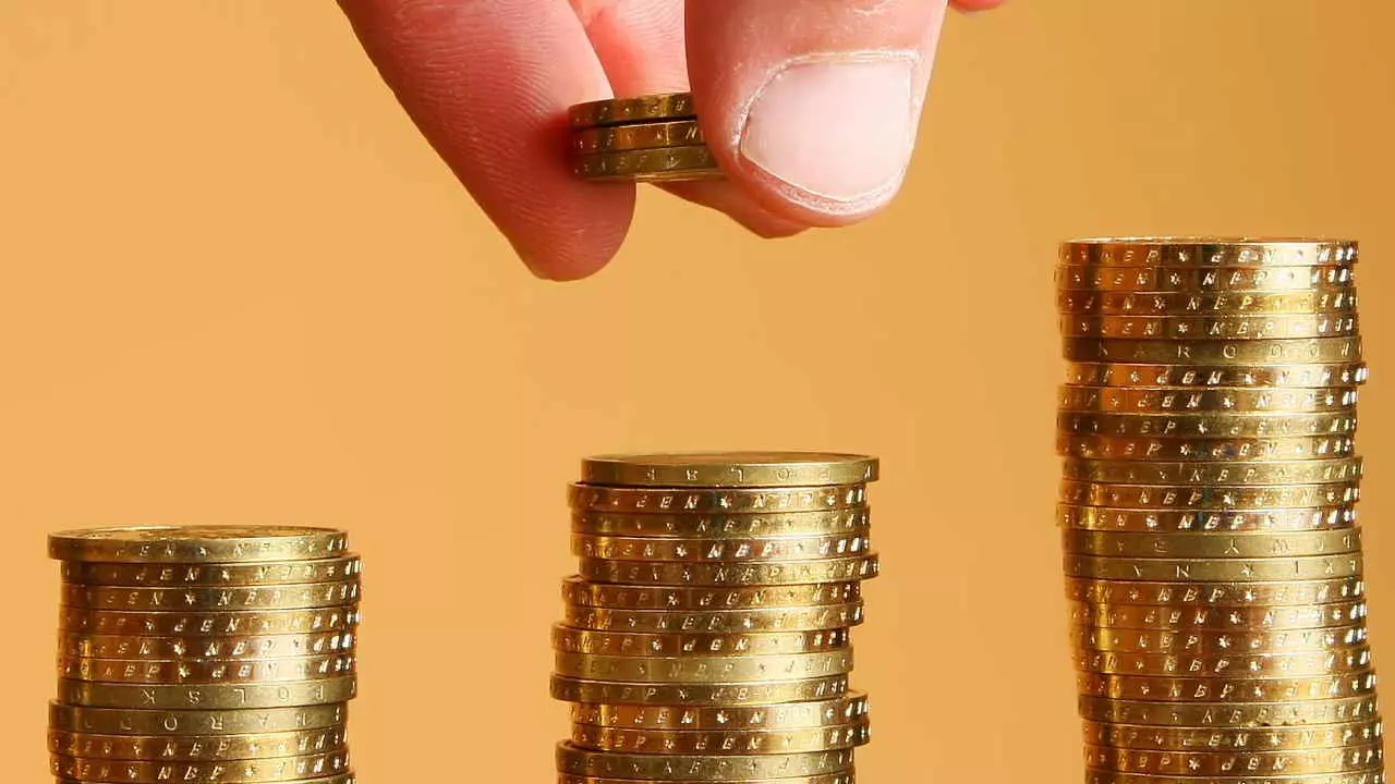 جدیدترین قیمت طلا و سکه ۲۵ اردیبهشت ۱۴۰۴
