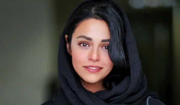 عکس | سوگل خلیق با چه استایلی در کنسرت علیرضا قربانی حاضر شد؟