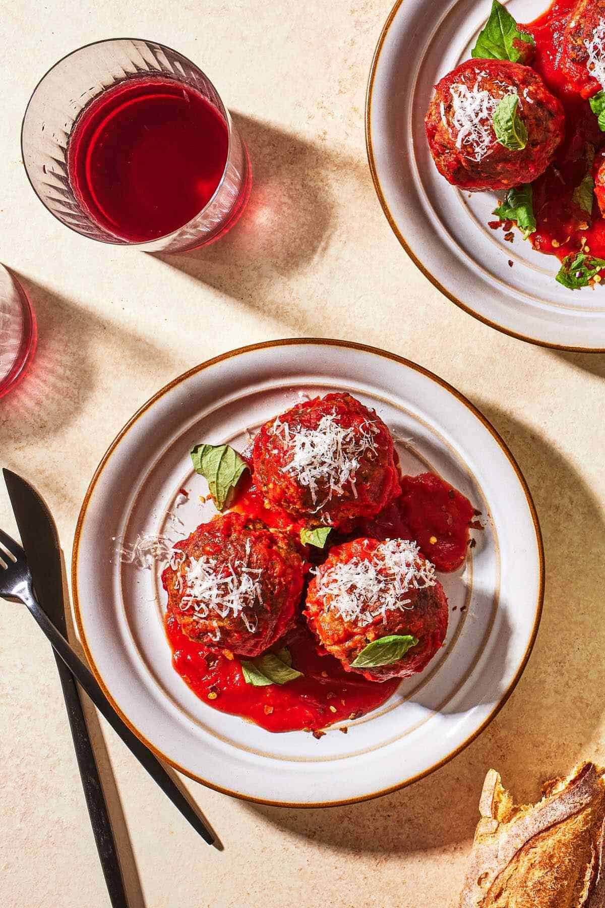 طرز تهیه کوفته ایتالیایی در سس گوجهفرنگی