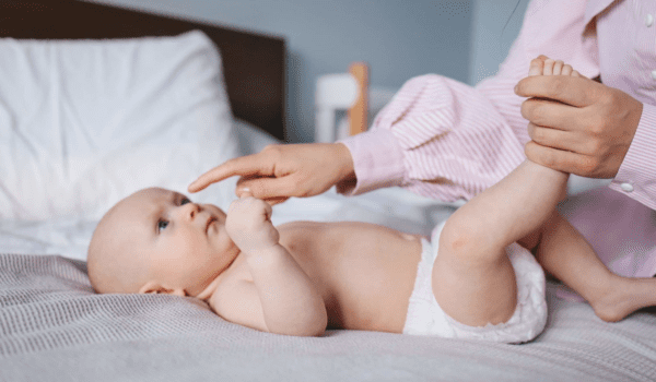 قلقلک نوزاد چه تأثیری روی مغزش دارد؟
